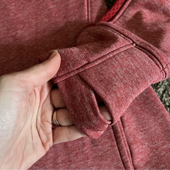 Under Armour UA Freedom Funnel Neck Women’z Sz Small Stadium Red GUC - Picture 11 of 16